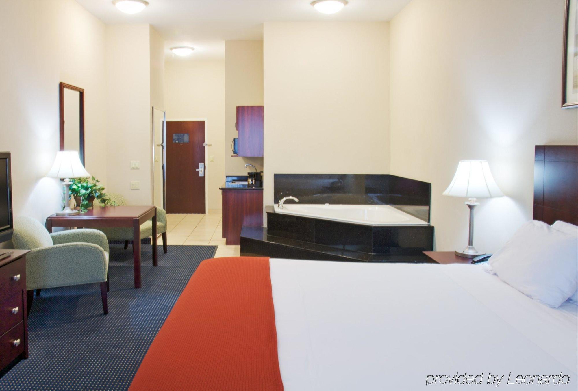 Holiday Inn Express Hotel And Suites Orange, An Ihg Hotel Exterior foto